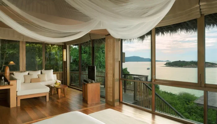 Ocean_Front_Pool_Villa_Suite (1)