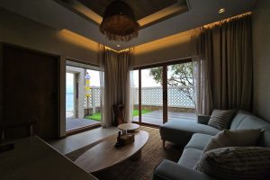 luxury-beachfront-pool-villa-05-1